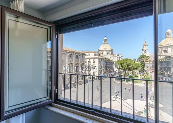 La Finestra Sul Duomo 4* 카타니아